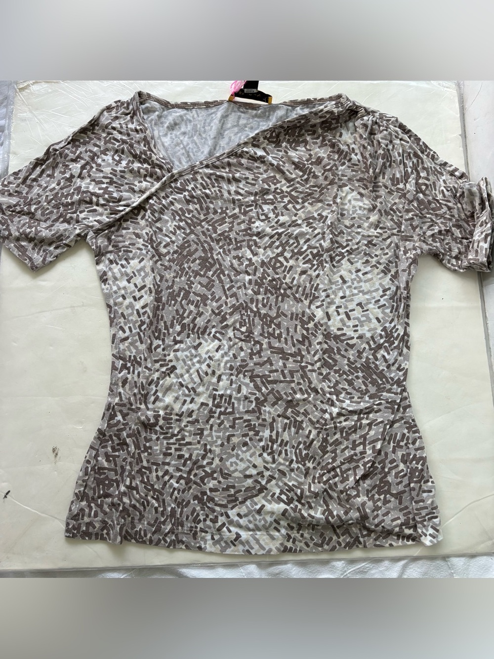 St. John Taupe & Cream Abstract Short-Sleeve Tee